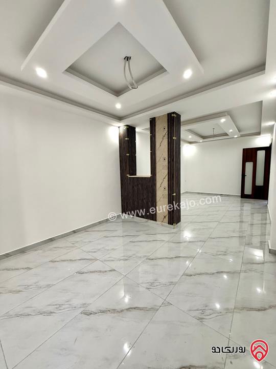 شقة تسوية أولى مساحة 145م داخلي و 120م خارجي للبيع في عمان - منطقة عدن 