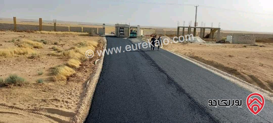 قطعة أرض مساحة 3 دونم و 600م للبيع في عمان - خلف المطار ملاصق لمشروع كومباوند المطار بجانب مزارع كابيتال