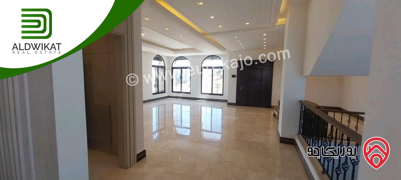 فيلا مساحة الارض 375م ومساحة البناء 590م للبيع في عمان - دابوق