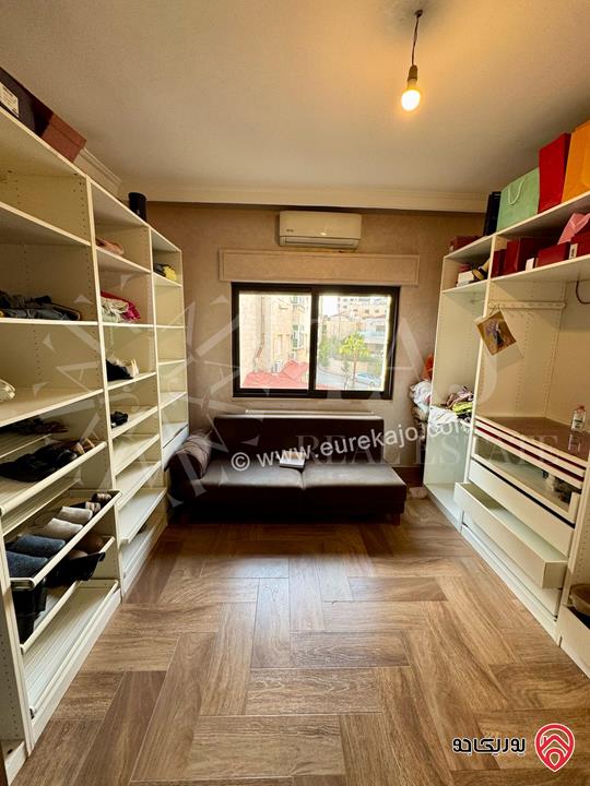 شقة طابق ثالث مساحة 175م للبيع في عمان - ام اذينة