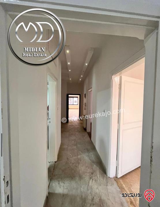 شقة فارغة للايجار في عمان - دير غبار مساحة 160م طابق ثالث اطلالة جميلة بسعر مميز