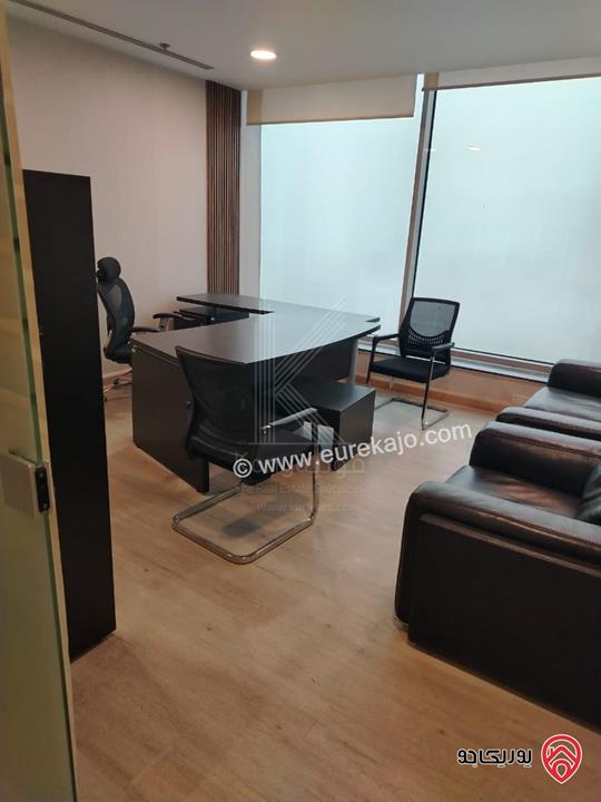 مكتب تجاري مفروش مساحة 400م طابق رابع للايجار في عمان - الدوار الخامس