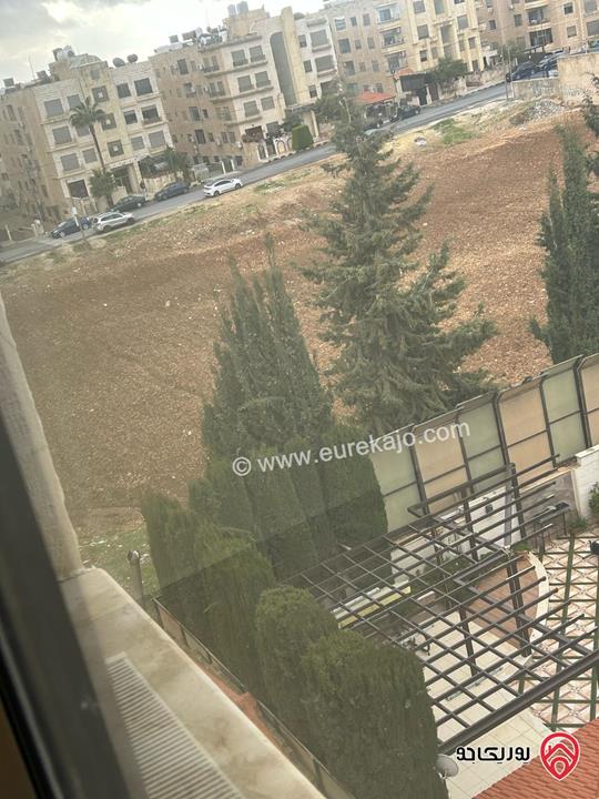 شقة طابق ثالث المساحة 184 م للبيع في عمان - خلدا