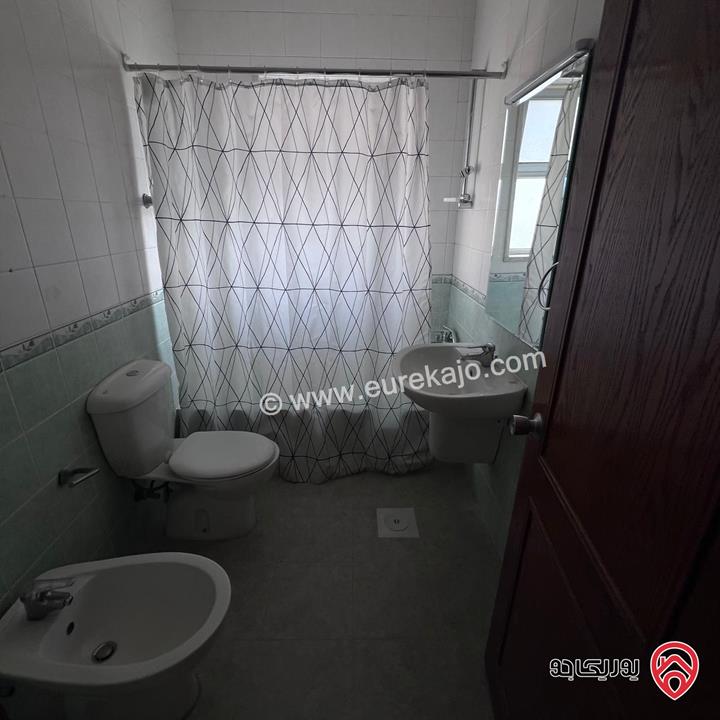 شقة مميزة طابق ثاني مساحة 200م للايجار في عمان - دير غبار