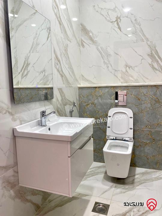 شقة مميزة دوبلكس مساحة 212م للبيع في عمان - منطقة ابو علندا اسكان الكهربا 