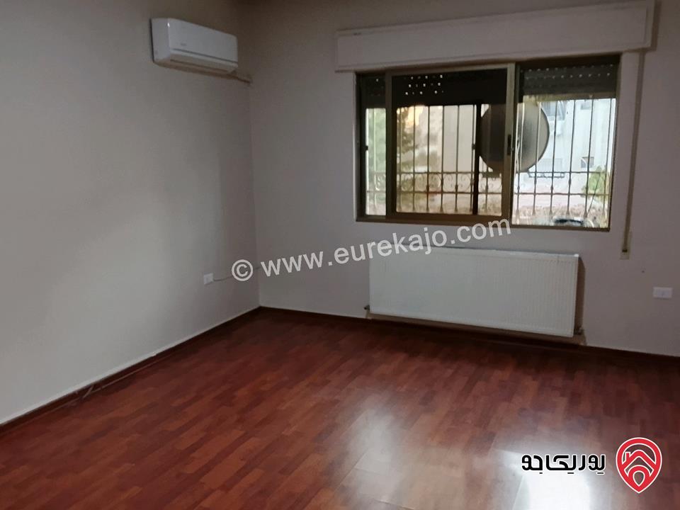 شقة مساحة 200م طابق اول للايجار في عمان - تلاع العلي