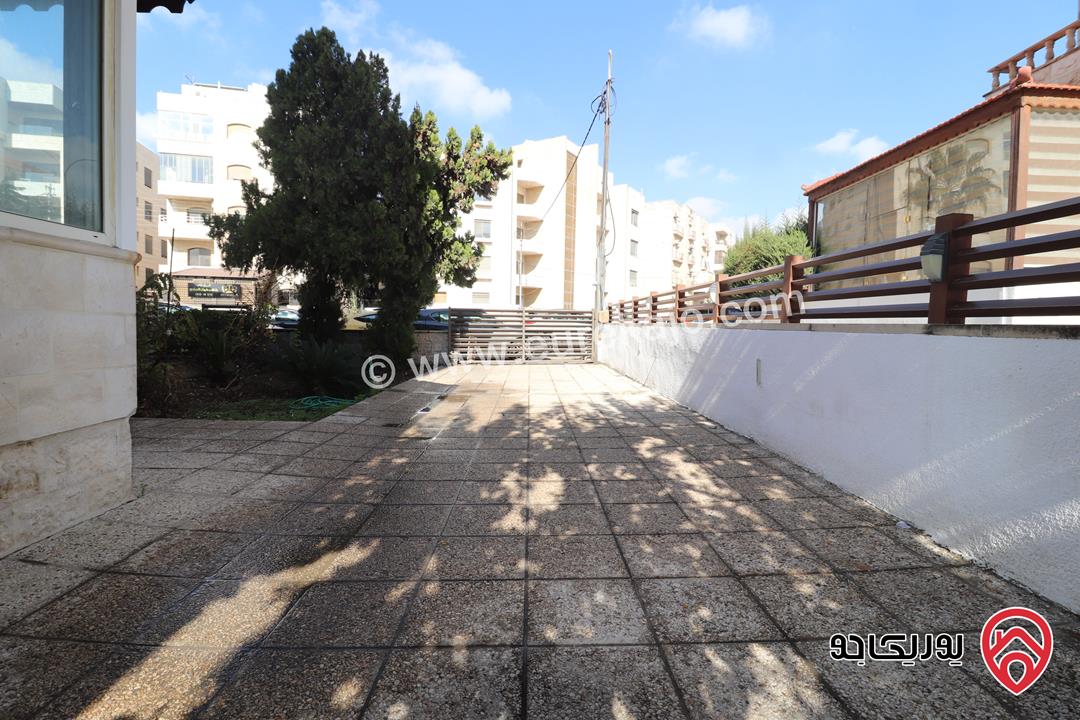 شقة فاخرة أرضية مساحة 240م داخلي و 100م خارجي للايجار في عمان - الصويفية