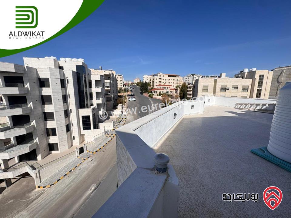 شقة طابقية مع روف للبيع في عمان - تلاع العلي مساحة البناء 260م ومساحة الترس 70م على شارعين