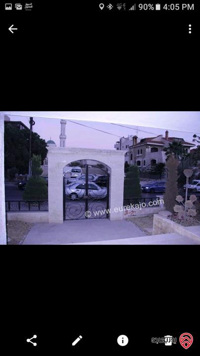 فيلا مساحة 750م على أرض 850م للبيع في عمان - أم أذينة