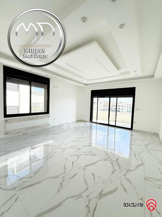 شقق جديدة للبيع في عمان - خلدا مساحات 220م تشطيبات و ديكورات فاخرة اطلالة جميلة امكانية الأقساط