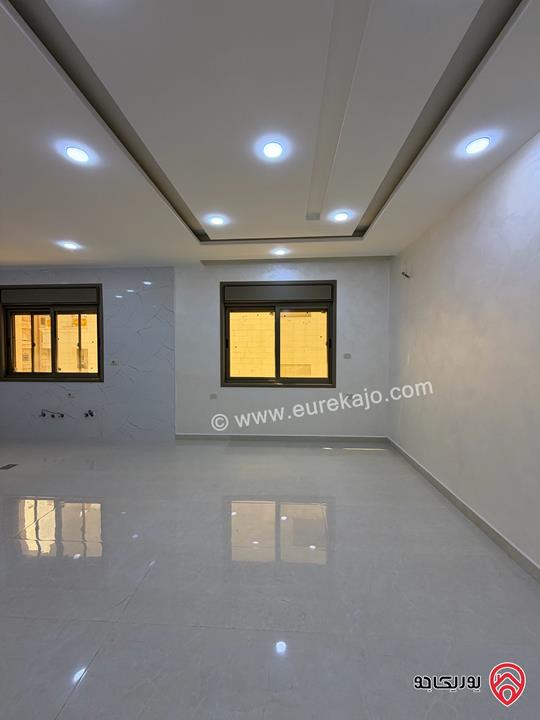 شقة طابق الثاني مساحة 150 متر سوبر ديلوكس للبيع في عمان - طبربور 