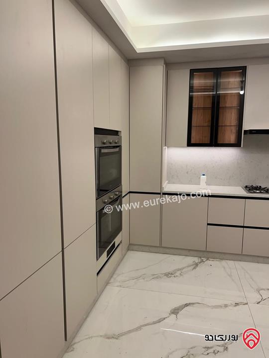 شقة مساحة 235م طابق ثالث للإيجار في عمان - منطقة الرابع