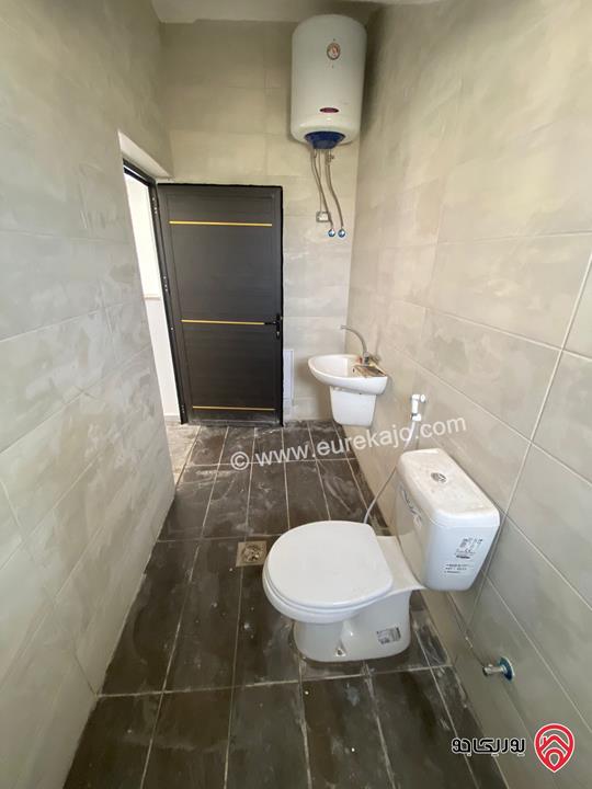 مزرعة مساحة الأرض 3427م والبناء 155م للبيع في المفرق - بلعما	