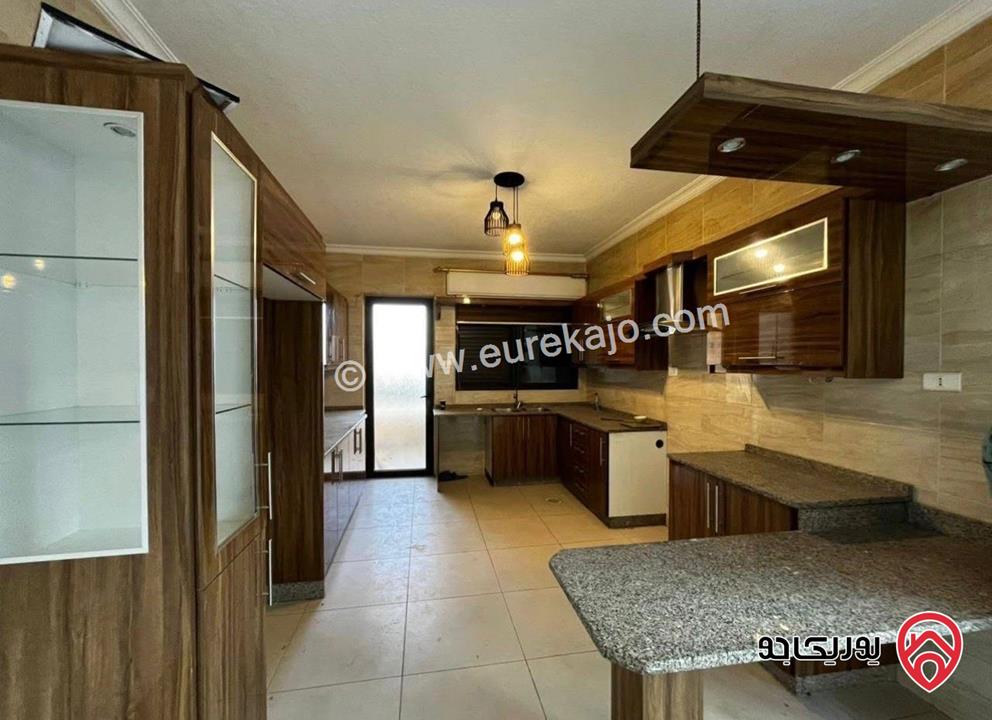 شقة طابق أول مساحة 190م للايجار في عمان - ام السماق 