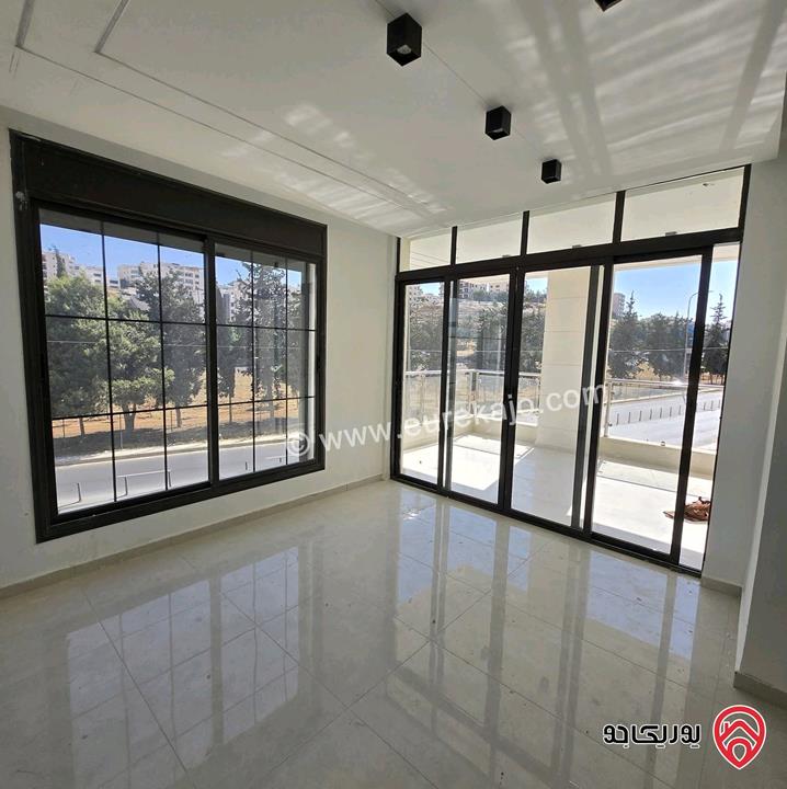 شقق طابقية مساحة 190م للبيع في عمان - طريق المطار