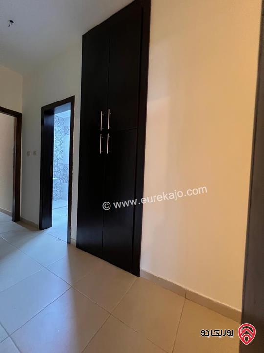 شقة طابق ثالث مساحة 160م للايجار في عمان - ام السماق 