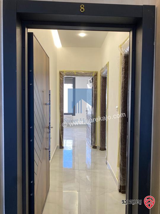 شقة فاخرة للبيع في عمان - خلدا - قرب الموفنبيك ومطعم ورد طابق اول 135م تشطيب سوبر ديلوكس لم تسكن