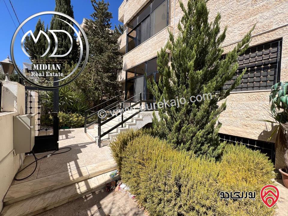 شقة ارضية فارغة للايجار في عمان - خلدا مساحة 220م مع ترس و حديقة 150م تشطيبات و ديكورات سوبر ديلوكس