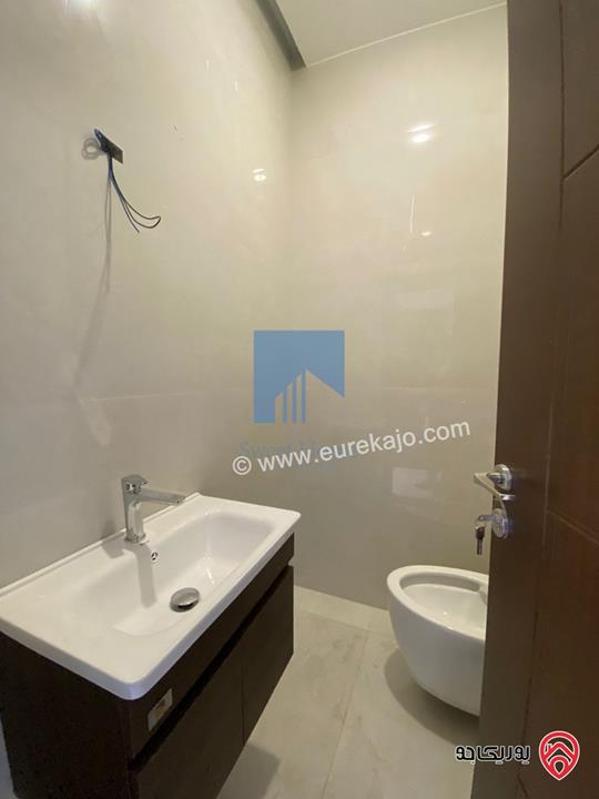 شقة فاخرة للبيع في عمان - الجندويل قرب المتصرفية 170م مع حديقة وترسات 80م تشطيب سوبر ديلوكس بسعر مغري