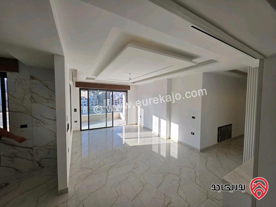 شقة فاخرة جديدة 248م² طابق اول للبيع في عمان - دير غبار | 4 غرف نوم | Smart Home | تدفئة أرضية | ترس وإطلالة مميزة