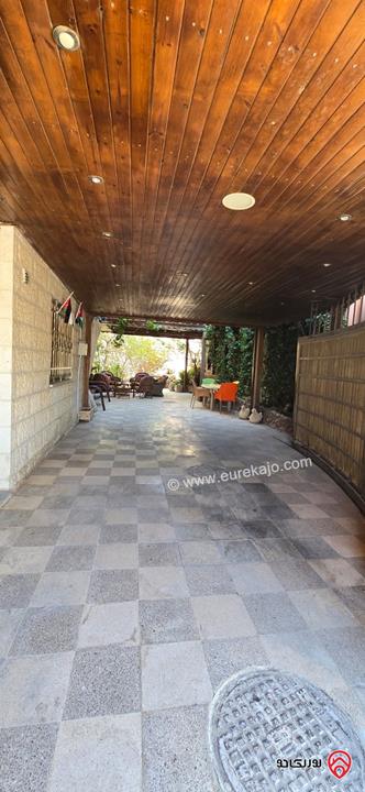 شقة ارضية مميزة مساحة 260م داخلي و 300م خارجي للبيع في عمان - تلاع العلي