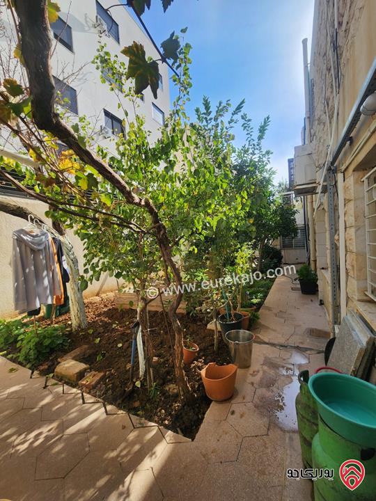 فيلا راقية مساحة 520م على أرض 830م للبيع في عمان - أم أذينة