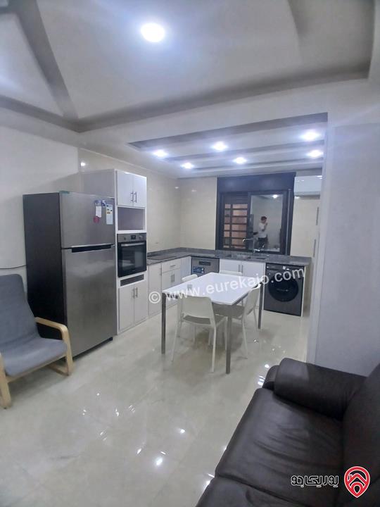 شقة سوبر ديلوكس مساحة 110م طابق اول فني للبيع في اربد - قرب قصر العوادين