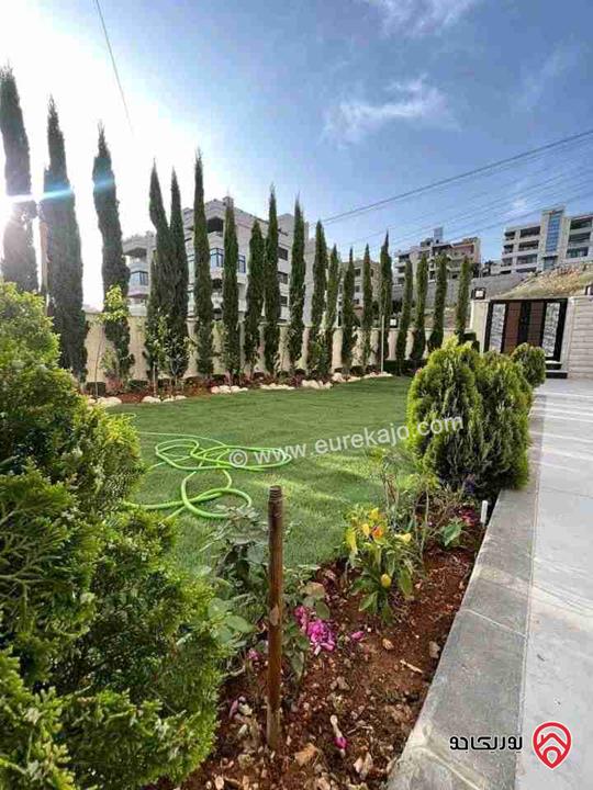 شقة أرضية مساحة 151م داخلي و 150م خارجي للبيع في عمان - البنيات