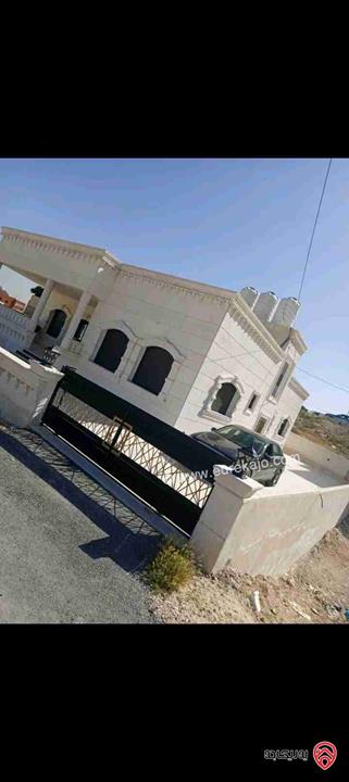 فيلا مستقلة مساحة 235م على أرض 500م للبيع في الزرقاء الجديدة - البتراوي الجنوبي 