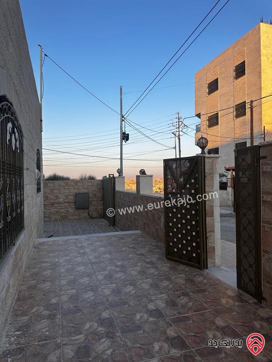 بيت مستقل مساحة 180م على أرض 350م للبيع في الزرقاء - شومر - ضاحية الأميرة هيا / إسكان المهندسين