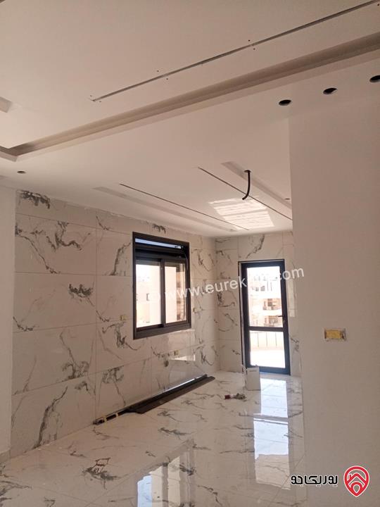 شقة طابق ثالث دوبلكس مساحة 169م للبيع في عمان - شفا بدران