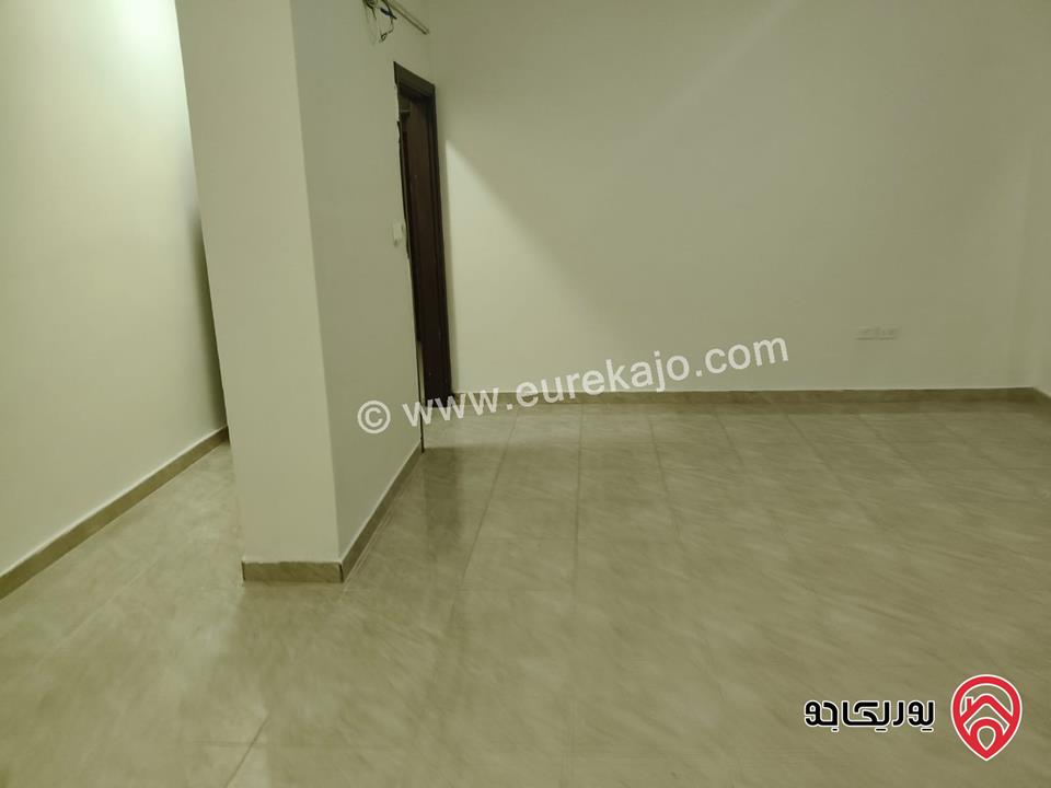 شقة فارغة مساحة 115م طابق اول للايجار في عمان - جبل الحسين 