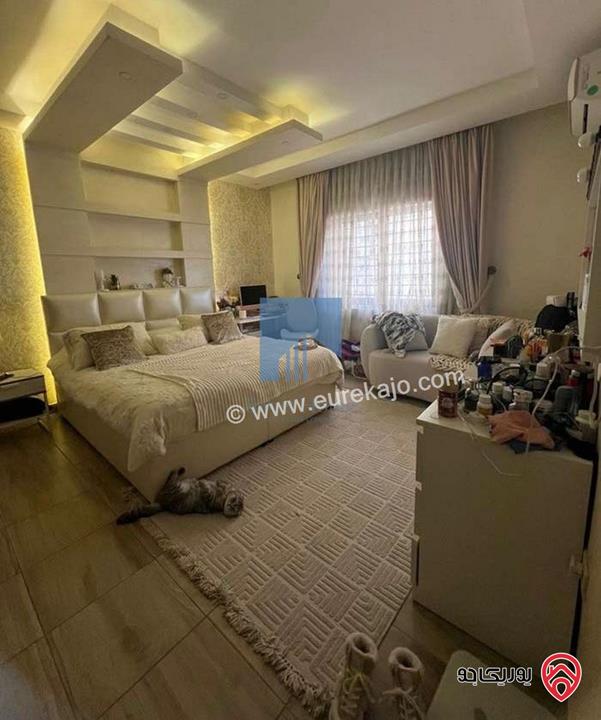 شقة أرضية فاخرة للبيع في عمان - الكرسي قرب المخابرات 180م مع ترسات 70م بسعر مغري