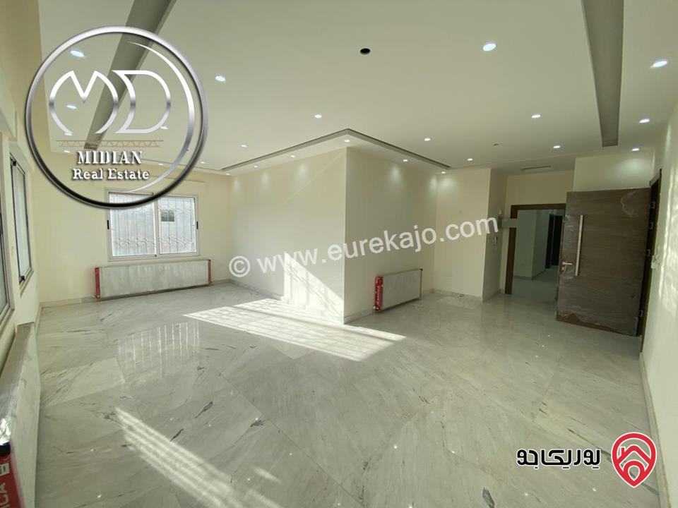 شقق فارغة للايجار في عمان - الرابية مساحات 180م تشطيبات و ديكورات عصرية فاخرة اطلالة جميلة بسعر مميز