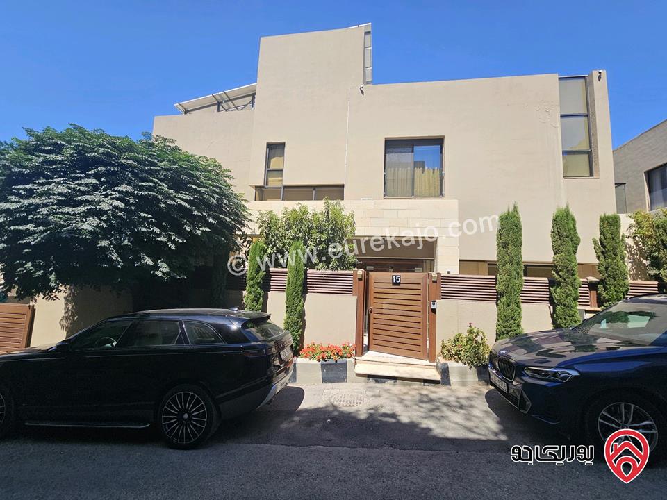 فيلا مفروشة مساحة 600م على أرض 500م للبيع في عمان - بدر الجديدة