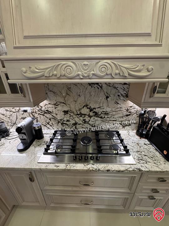 شقة مفروشة مساحة 275م للبيع في عمان - دابوق تبعد 600م عن مكتب الامير غاي بن محمد 