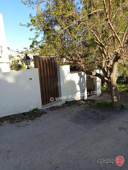 شقة مميزة مساحة 91م للبيع في الفحيص