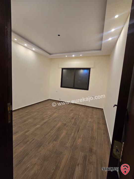 شقة دوبلكس فارغة لم تسكن مساحة 200م للايجار في عمان - البنيات 