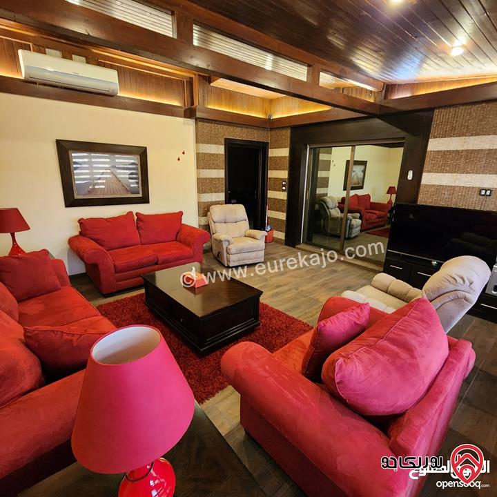 شقة مفروشة أرضية مساحة 241م داخلي و 28م خارجي للايجار في عمان - خلدا