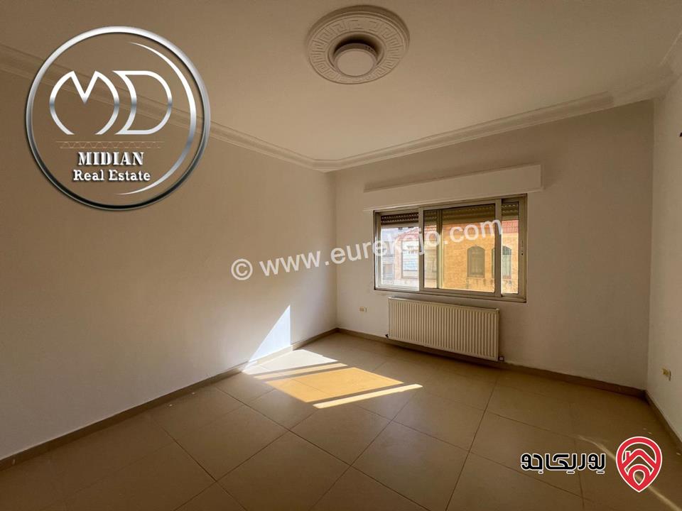 شقق فارغة للايجار في عمان - خلدا مساحات 195م تشطيبات و ديكورات سوبر ديلوكس اطلالة جميلة بأسعار مميزة