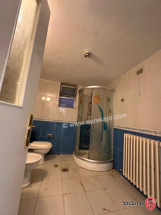 شقة أرضية مساحة 175م وخارجي 60م للايجار في عمان - الدوار الرابع 