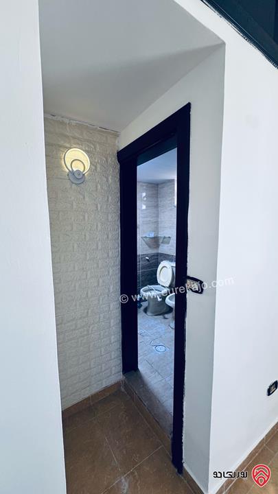 شقة فارغة طابق رابع بدون مصعد مساحة 100م للإيجار في عمان - مرج الحمام من المالك مباشرة 