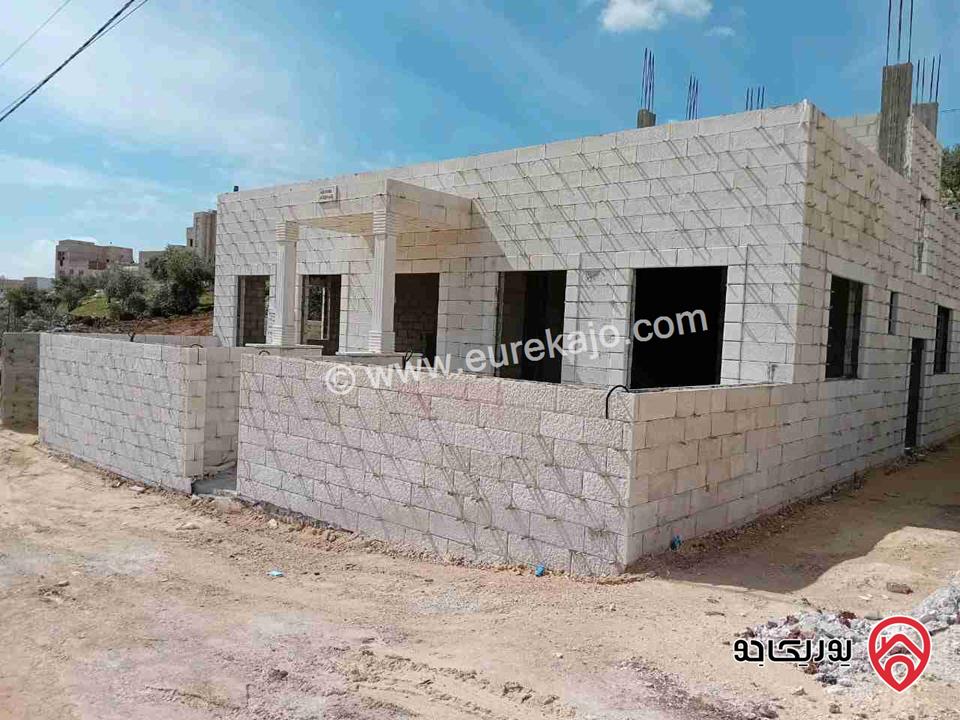 فيلا عظم مساحة 268م على أرض 513م للبيع بسعر التكلفة من المالك مباشرة بداعي السفر في عمان - طبربور 