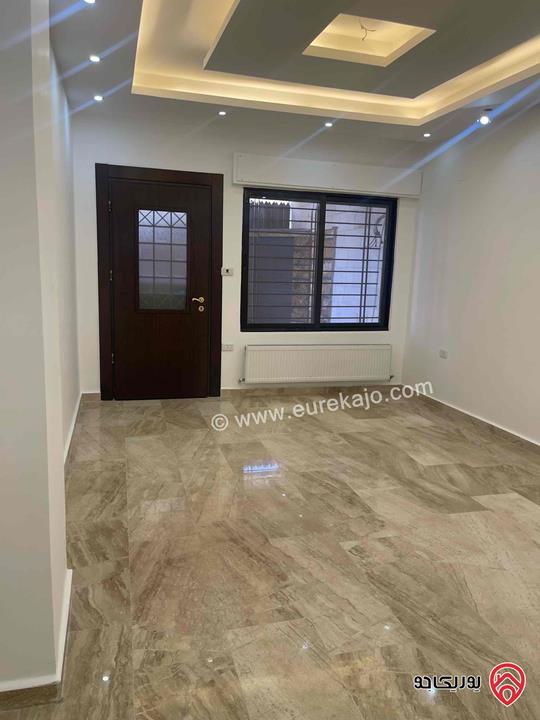 شقة شبه ارضية مساحة 168م داخلي و 100م خارجي للبيع في عمان - ضاحية الرشيد