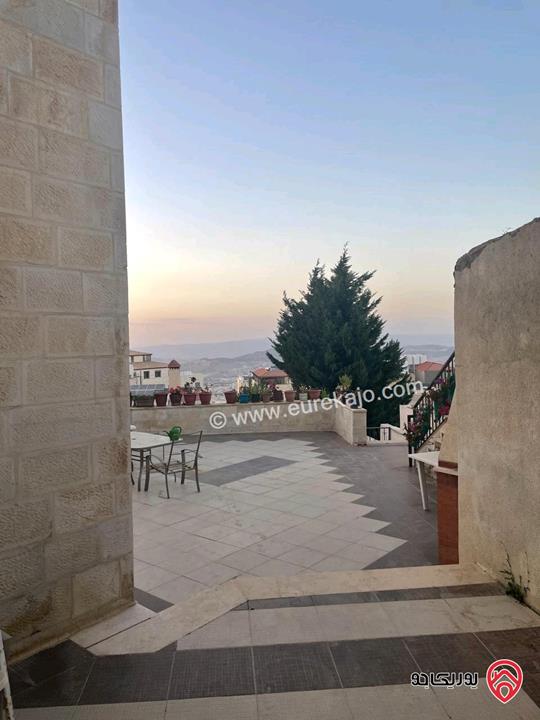 فيلا مساحة 500م على أرض 1157م للبيع في عمان - الجبيهة