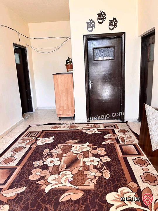 منزل مستقل مساحة 240م على أرض 316م للبيع في الرصيفة الجبل الشمالي