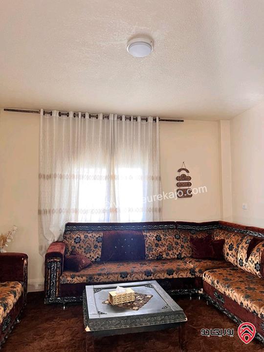 منزل مستقل مساحة 240م على أرض 316م للبيع في الرصيفة الجبل الشمالي