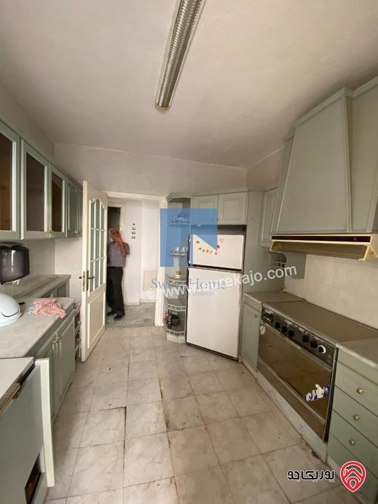 شقة مفروشة مميزة للبيع في عمان - الرابية قرب إشارة السفارة الصينية وقرب الديز إن طابق ثاني 130م بسعر مغري