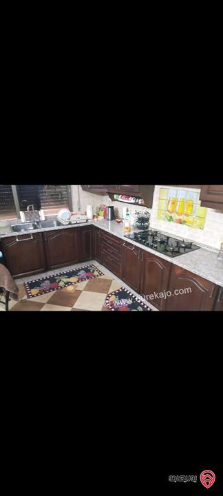 شقة طابق ثاني مساحة 173م من ڤيلا بدون مصعد بناء خاص للبيع في عمان - ضاحية الامير حسن من المالك مباشرة