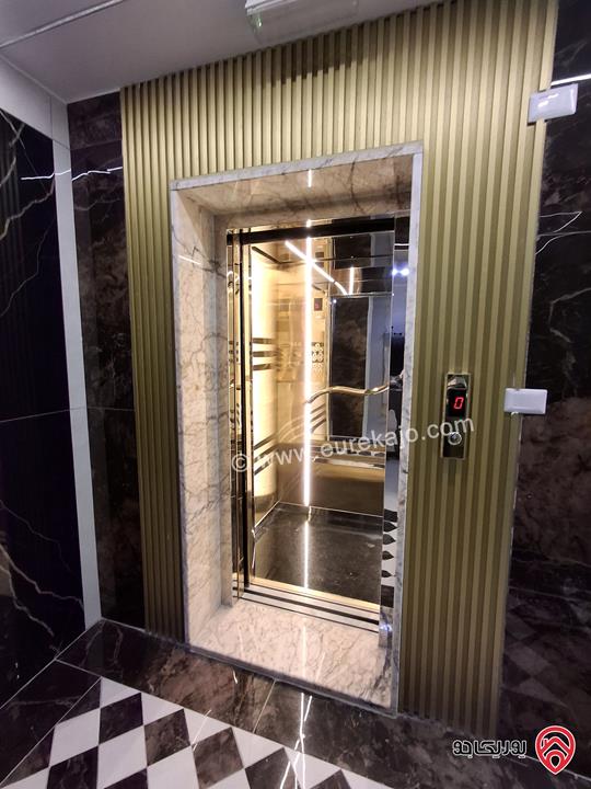 شقة طابق رابع دوبلكس مساحة 210م للبيع في عمان - الجبيهة 